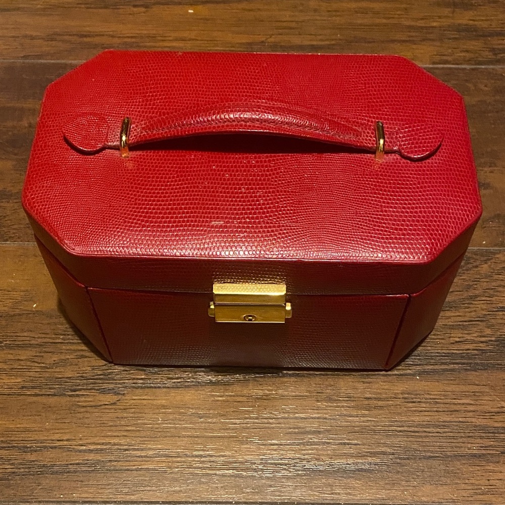Elegant Red Jewelry Travel box bag